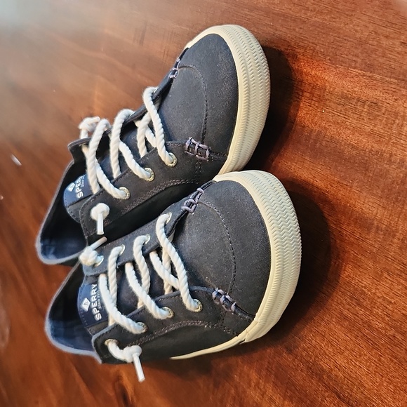 Sperry shoes - Picture 2 of 5